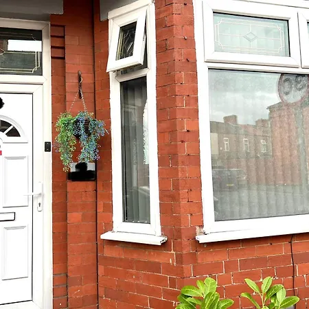 Cosy 3Bdr In Levenshulme-Close To Manchester City Centre And Stockport Town- Free Parking- Wifi Extérieur photo