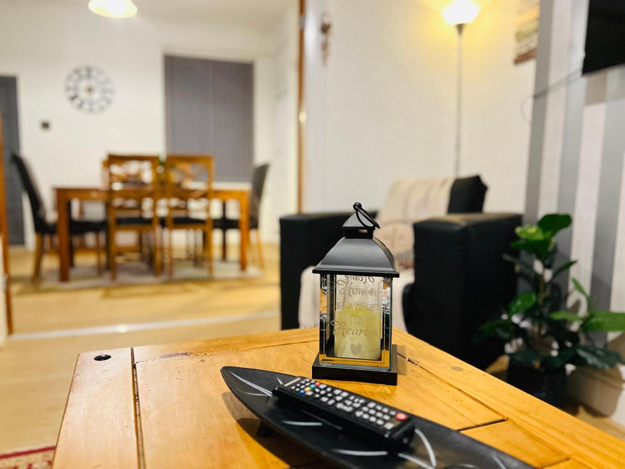 Cosy 3bdr In Levenshulme-close To Centre And Stockport Town- Free Parking- Wifi Hébergement de vacances