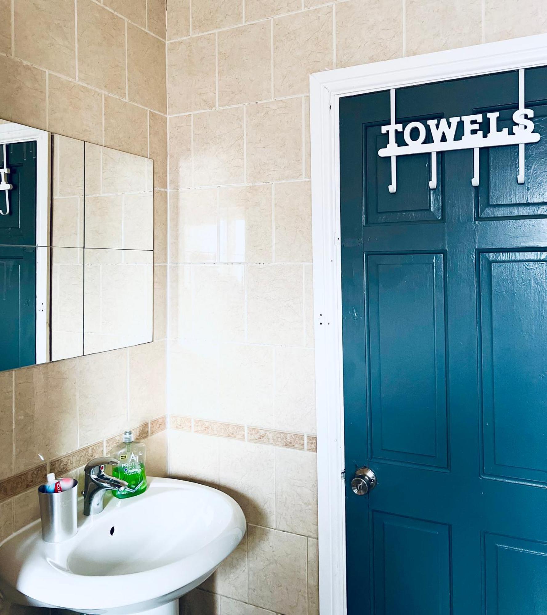 Casa vacanze Cosy 3bdr In Levenshulme-close To Centre And Stockport Town- Free Parking- Wifi *